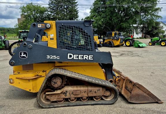 Image of John Deere 325G equipment image 1