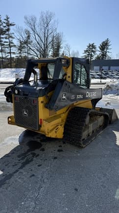 Image of John Deere 325G equipment image 4
