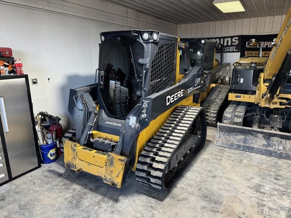 Main image John Deere 325G