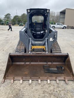 Image of John Deere 325G equipment image 3