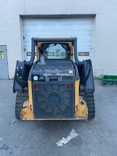 Image of John Deere 325G equipment image 3