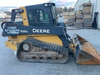2019 John Deere 325G Equipment Image0