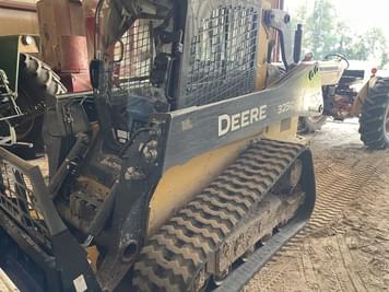Main image John Deere 325G