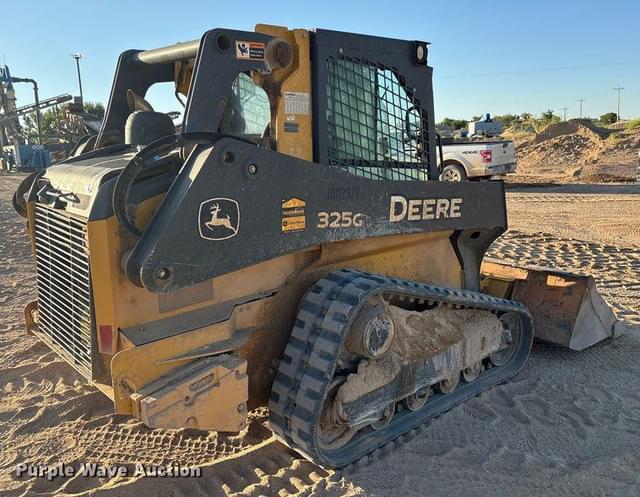 Image of John Deere 325G equipment image 4