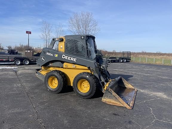 Image of John Deere 330G equipment image 3