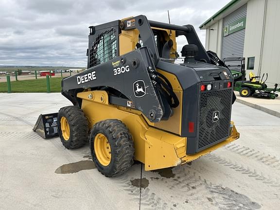 Image of John Deere 330G equipment image 4