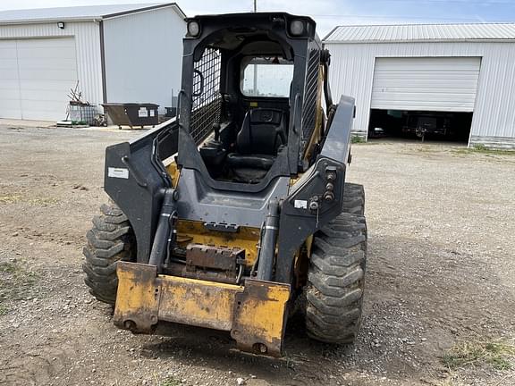 Image of John Deere 330G equipment image 2