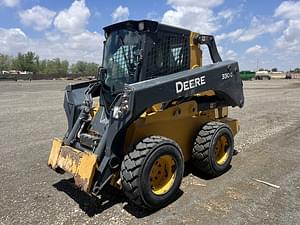 2019 John Deere 330G Image