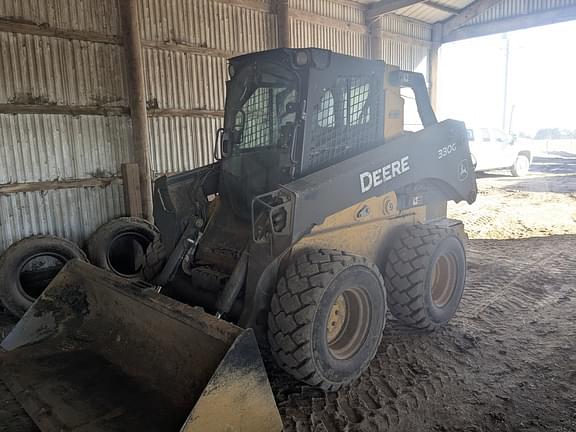 Image of John Deere 330G equipment image 2