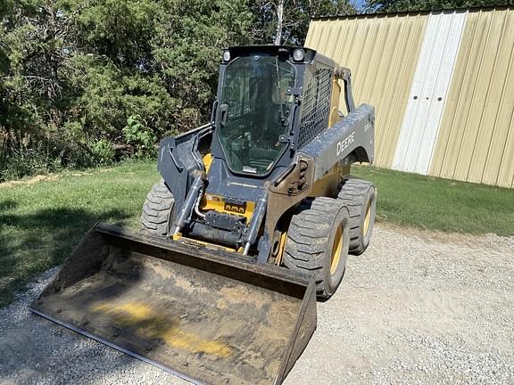 Image of John Deere 330G equipment image 1