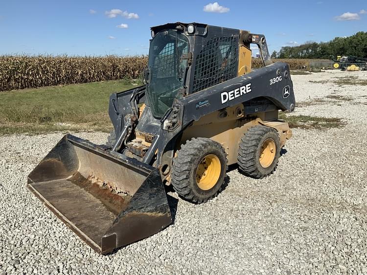 2019 John Deere 330G Equipment Image0
