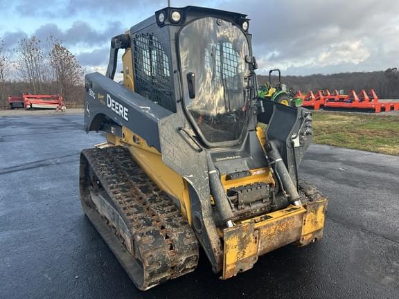 Image of John Deere 331G equipment image 4