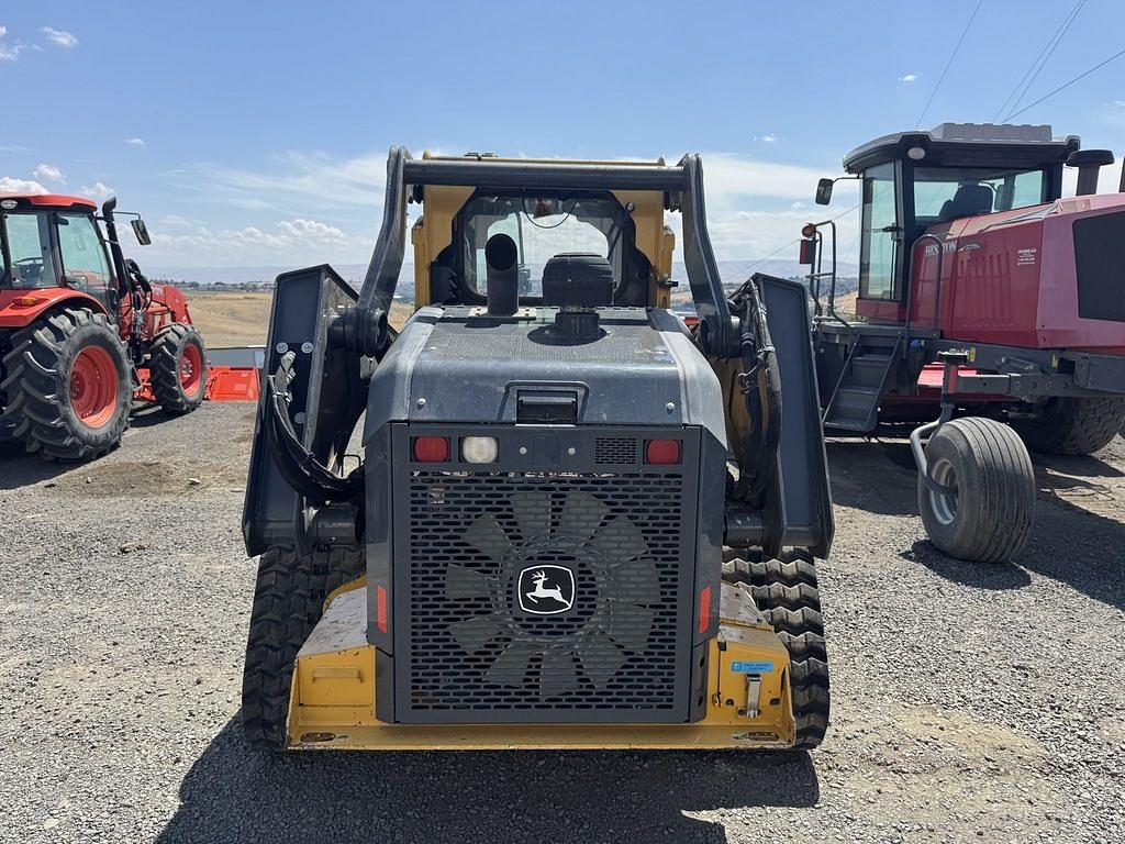 Image of John Deere 331G Image 0