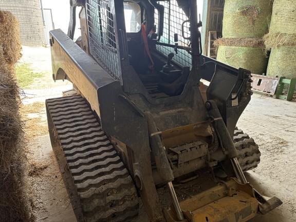 Image of John Deere 331G equipment image 2