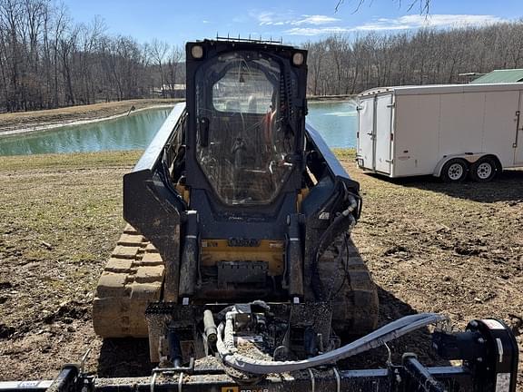 Image of John Deere 331G equipment image 3