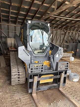 Image of John Deere 331G equipment image 3