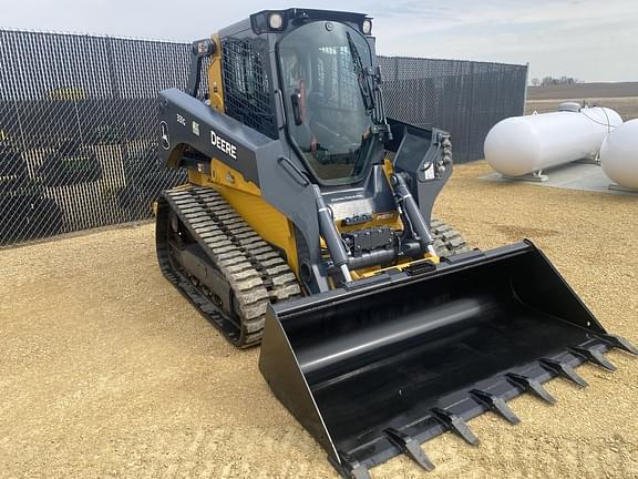 Image of John Deere 331G equipment image 2