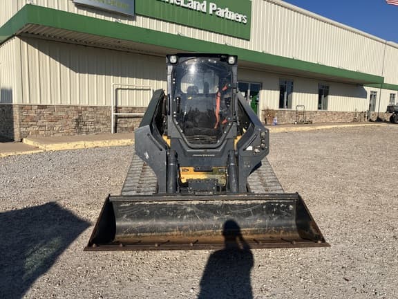 Image of John Deere 331G equipment image 1