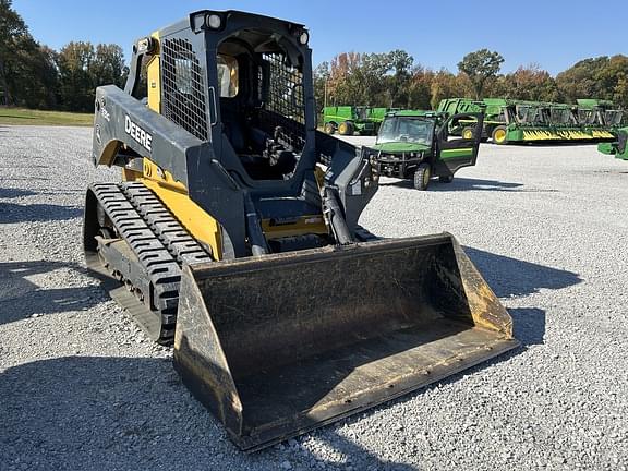 Image of John Deere 331G equipment image 1