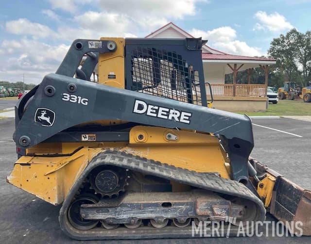 Image of John Deere 331G equipment image 4