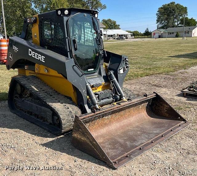 Image of John Deere 331G equipment image 2