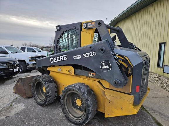 2019 John Deere 332G Equipment Image0