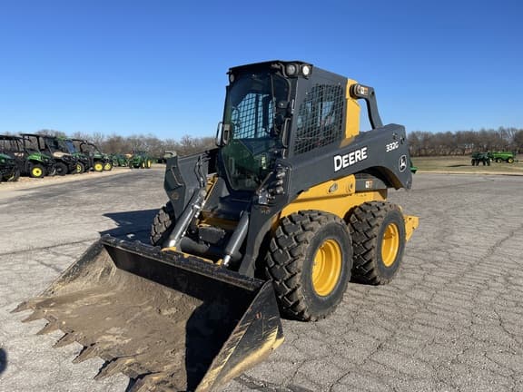 Image of John Deere 332G equipment image 1