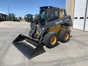 Main image John Deere 332G 7