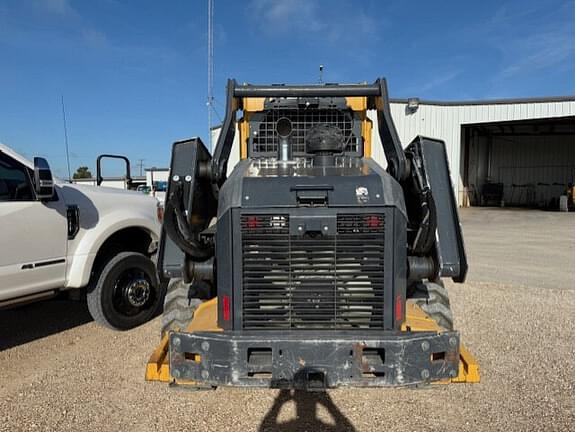 Image of John Deere 332G equipment image 4