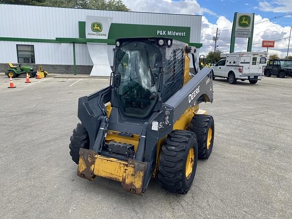 2019 John Deere 332G Equipment Image0