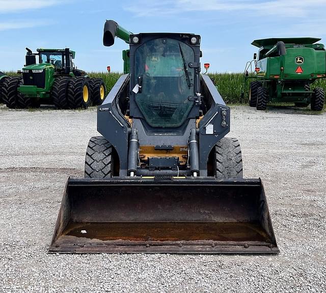 Image of John Deere 332G equipment image 1