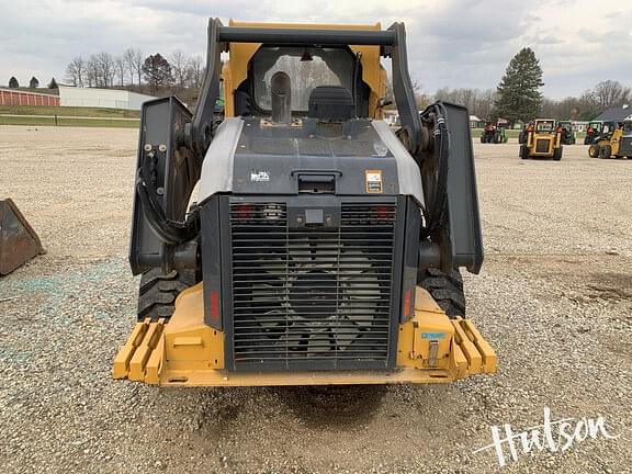 Image of John Deere 332G equipment image 2