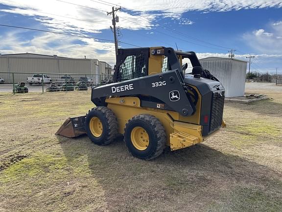 Image of John Deere 332G equipment image 3