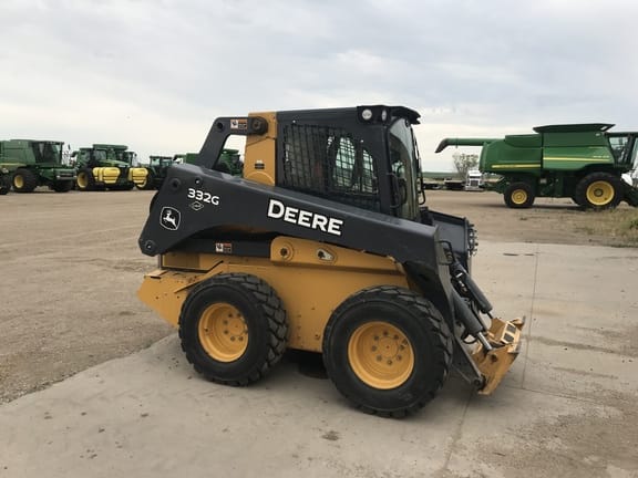 Main image John Deere 332G