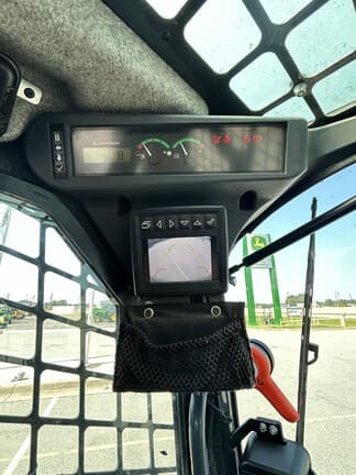 Image of John Deere 333G equipment image 2