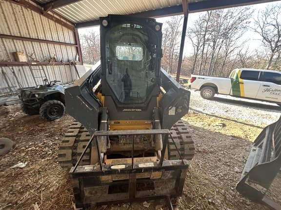 Image of John Deere 333G equipment image 4