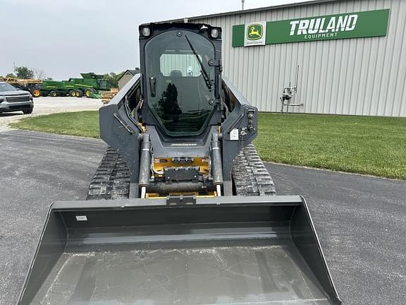 Image of John Deere 333G equipment image 1