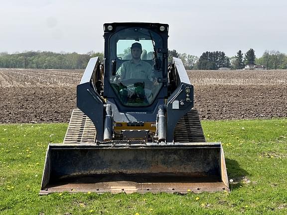 Image of John Deere 333G equipment image 1