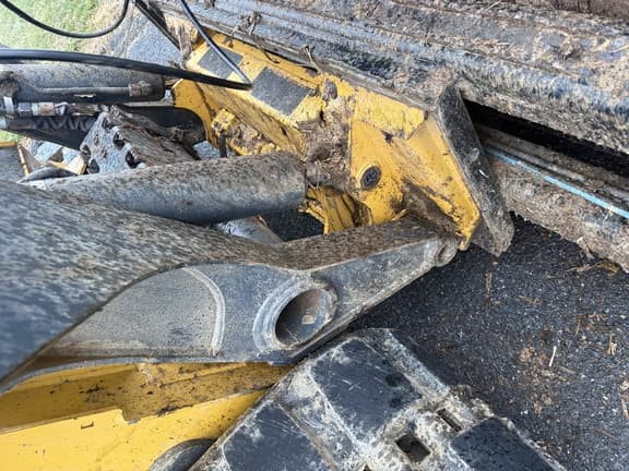 Image of John Deere 333G equipment image 4