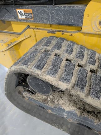 Image of John Deere 333G equipment image 2