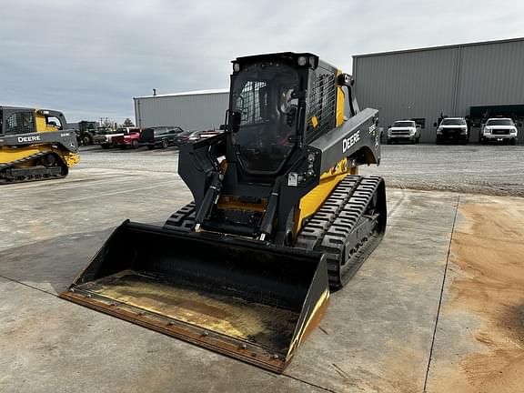 Image of John Deere 333G Primary image