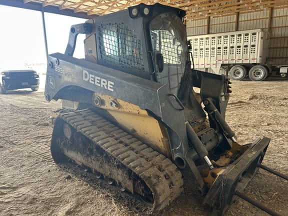 2019 John Deere 333G Equipment Image0