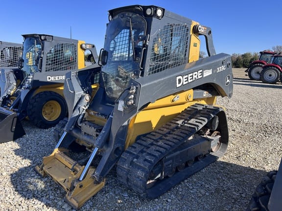 Main image John Deere 333G