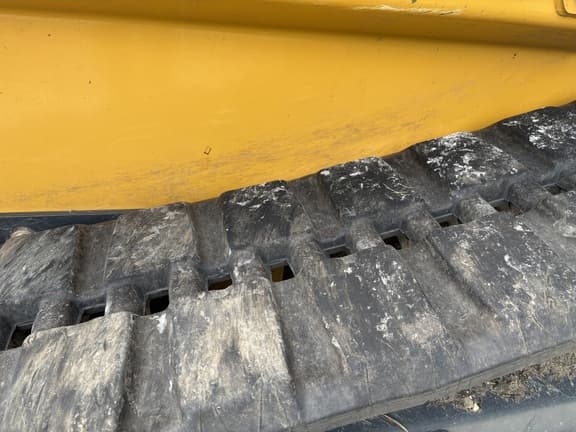 Image of John Deere 333G equipment image 4