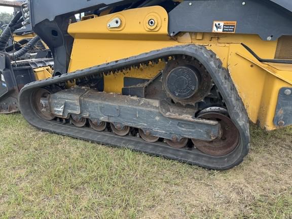 Image of John Deere 333G equipment image 4