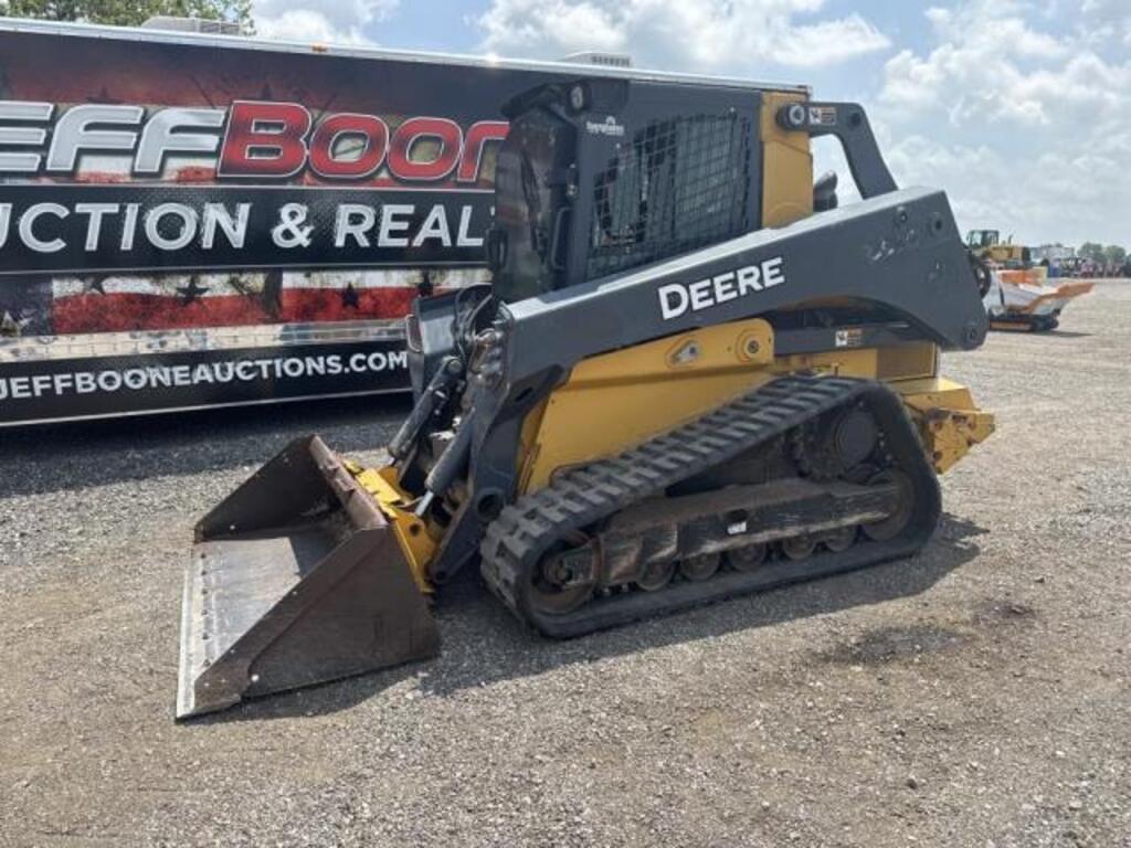 Image of John Deere 333G Primary image