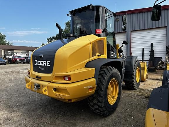 Image of John Deere 344L equipment image 2