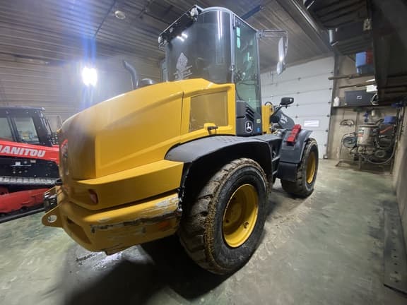 Image of John Deere 344L equipment image 3