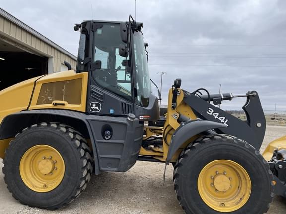 Image of John Deere 344L equipment image 1
