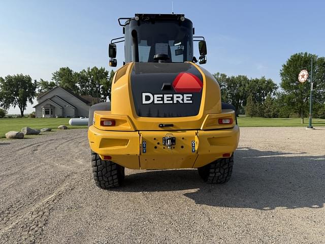 Image of John Deere 344L equipment image 3